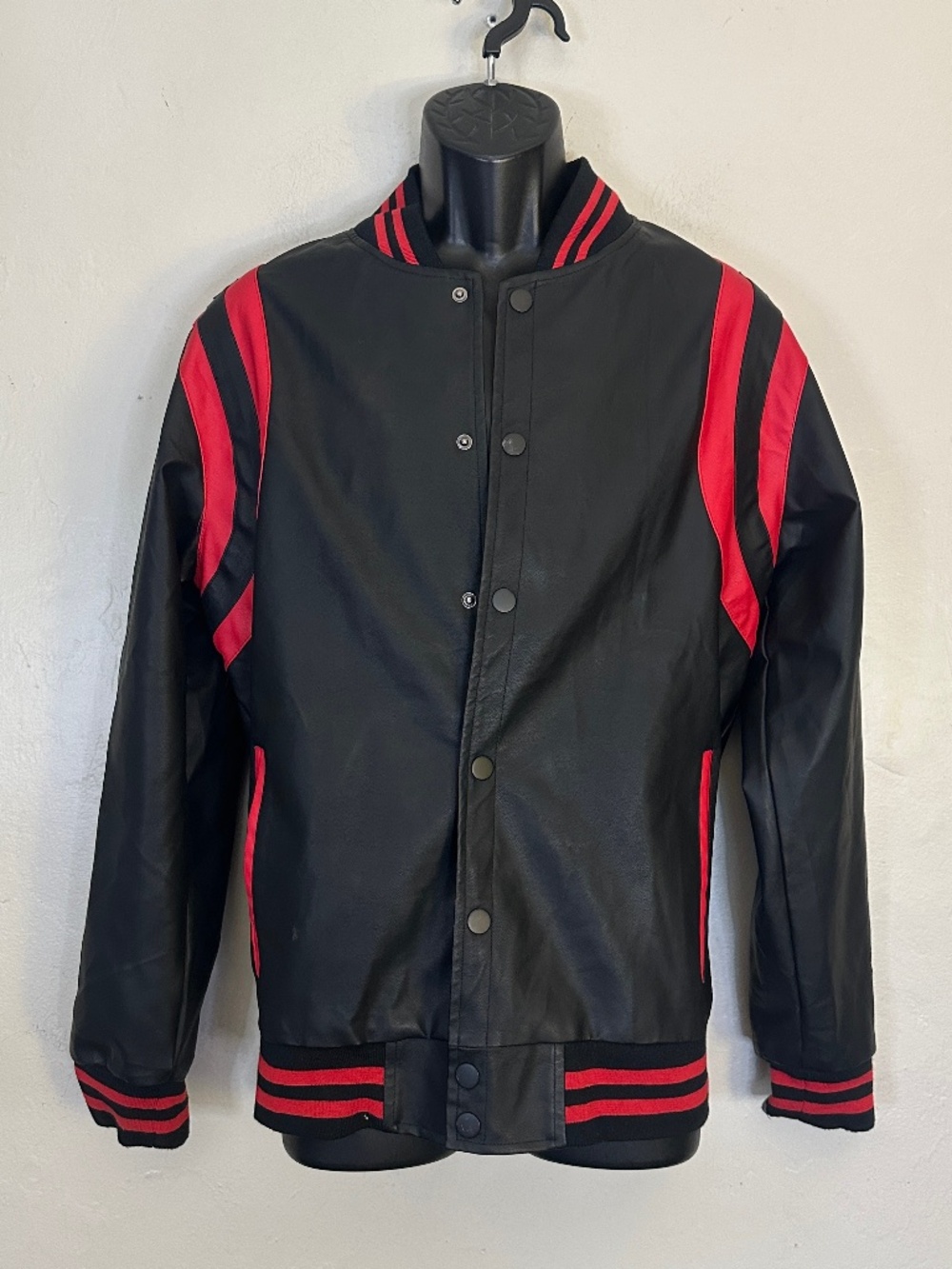 Ring of Fire Vegan Leather Varsity Jacket Medium Gently worn 100% polyurethane